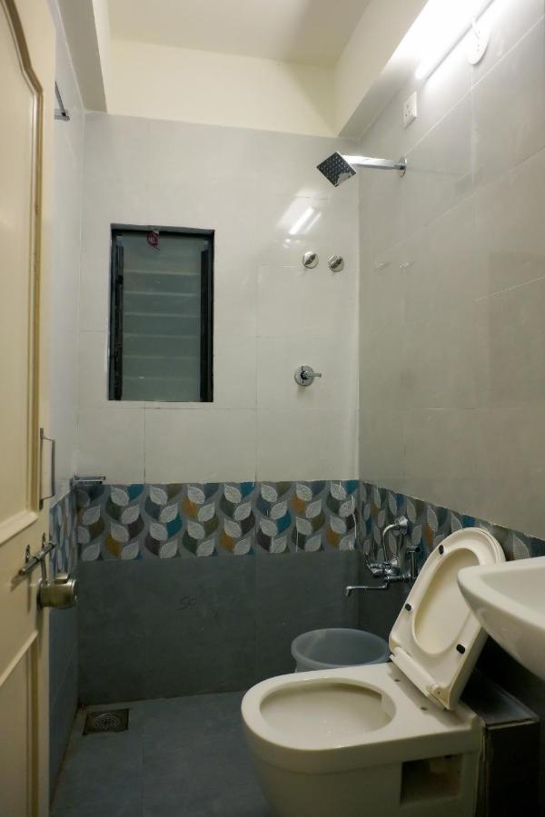 Hotel Nova Sk Rajkot Exterior photo