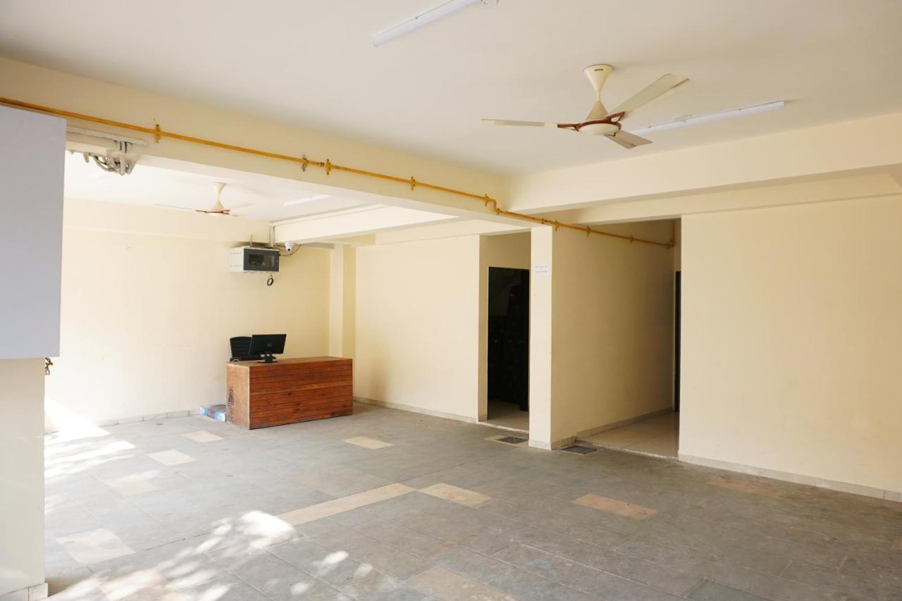 Hotel Nova Sk Rajkot Exterior photo