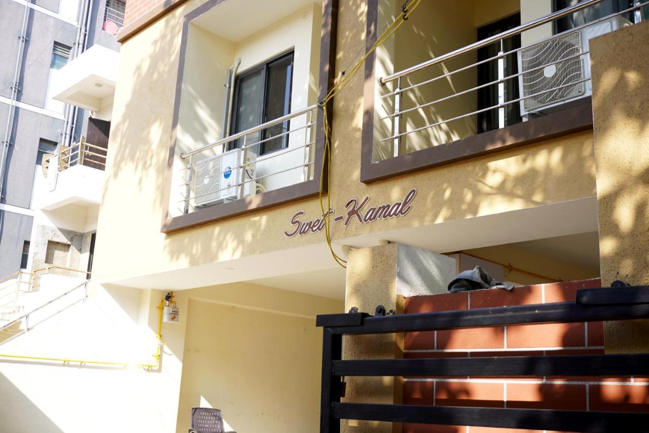 Hotel Nova Sk Rajkot Exterior photo